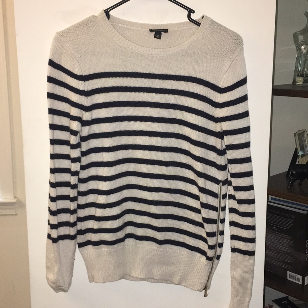 Long sleeve sweater
